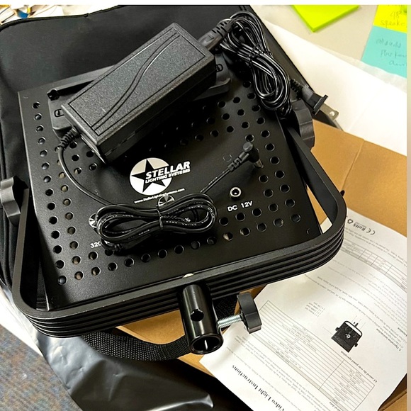 🤩 NIB New Stellar Sun LED Panel Lighting System with Stand Professional - Picture 5 of 9